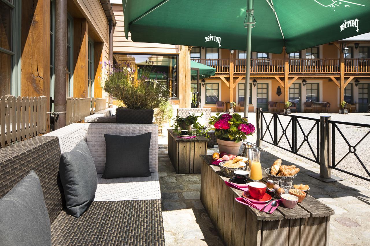 Hotel Et Spa Le Lion D'Or Pont-Évêque المظهر الخارجي الصورة